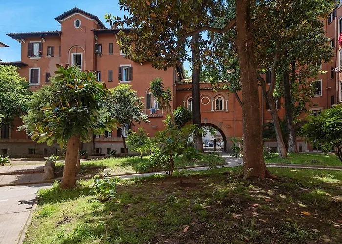 Hip Pad In Garbatella Rome
